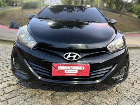 HYUNDAI HB20S 1.0 COMFORT PLUS 12V FLEX 4P MANUAL